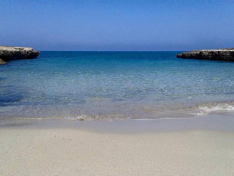 La spiaggia di Costa Merlata